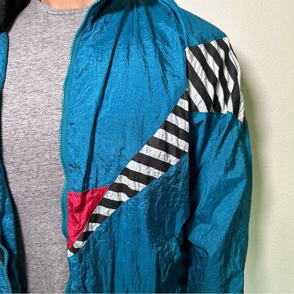 Esprit Vintage Blue and Black Windbreaker with 90s Aesthetic - Picture 6 of 10